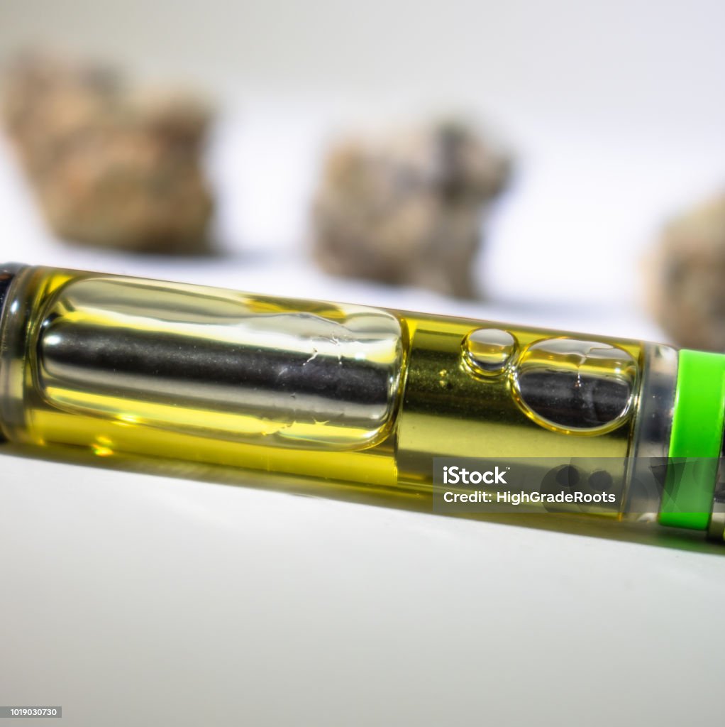 Simply Mary Premium THCa Vape cartridge with solventless rosin and terpene‑rich cannabis flavor